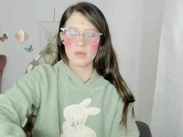 ZooeyBelair webcam