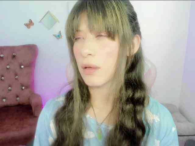 ZooeyBelair webcam