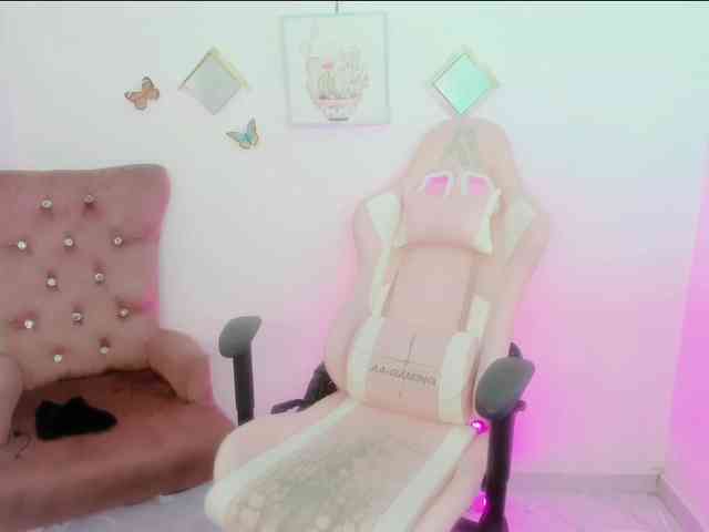 ZooeyBelair webcam