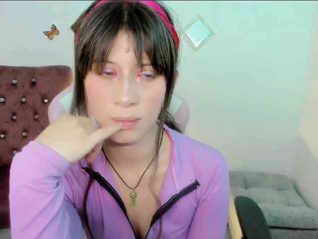 ZooeyBelair Live Webcam on BongaCams