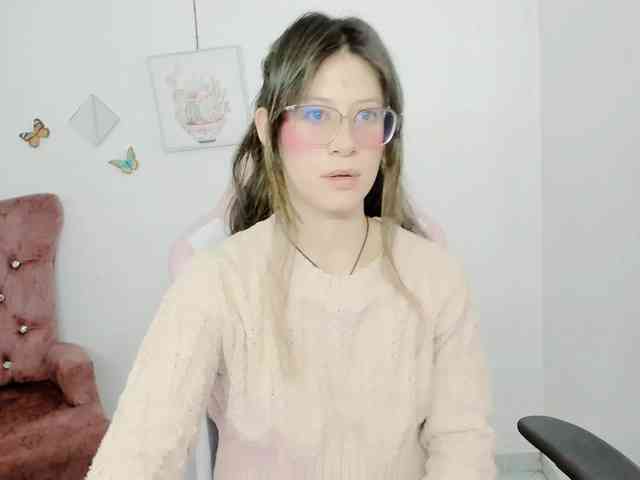 ZooeyBelair webcam