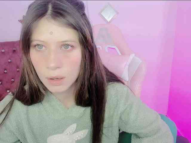 ZooeyBelair webcam