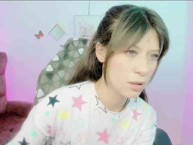 ZooeyBelair webcam