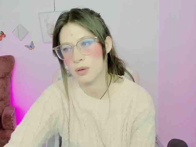ZooeyBelair webcam
