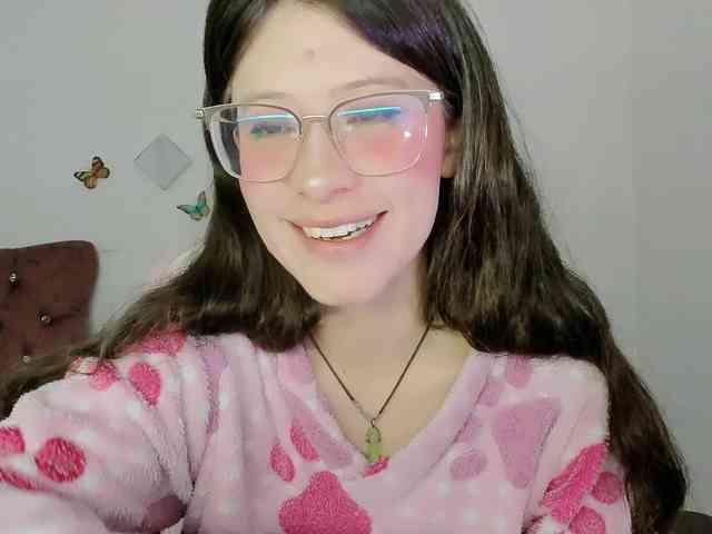 ZooeyBelair webcam