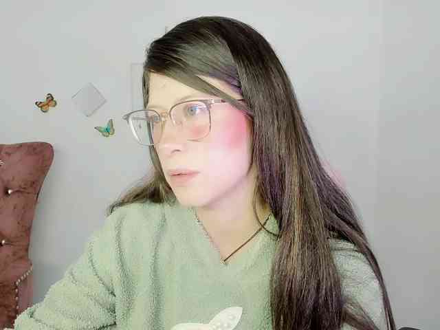 ZooeyBelair webcam