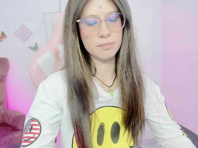 ZooeyBelair webcam