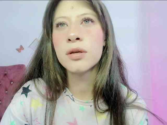 ZooeyBelair webcam