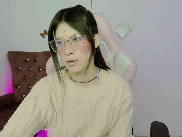 ZooeyBelair webcam