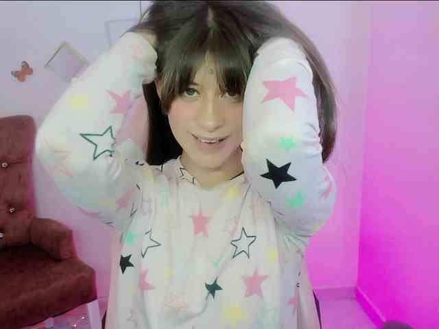 ZooeyBelair webcam
