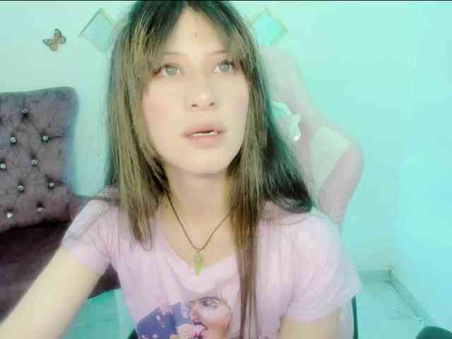ZooeyBelair webcam