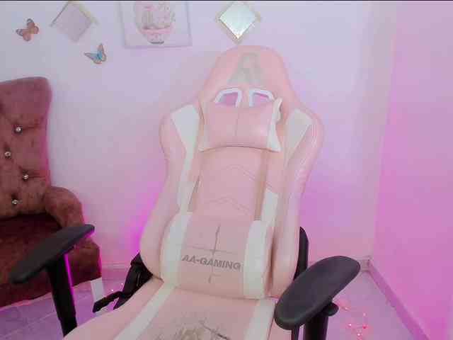 ZooeyBelair webcam