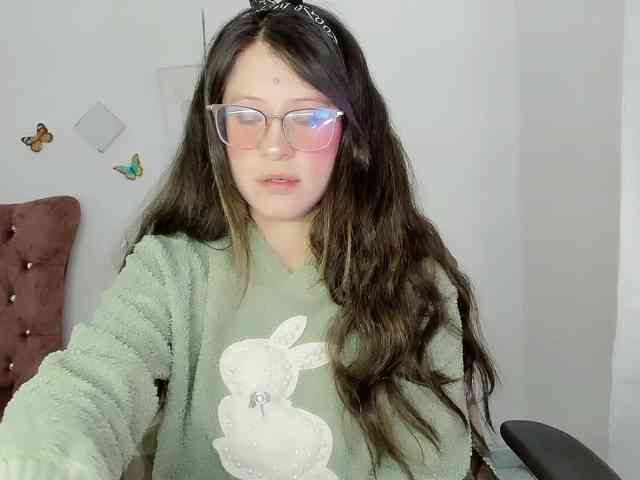 ZooeyBelair webcam