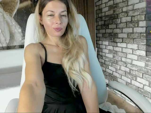  Eva-Melow chat room