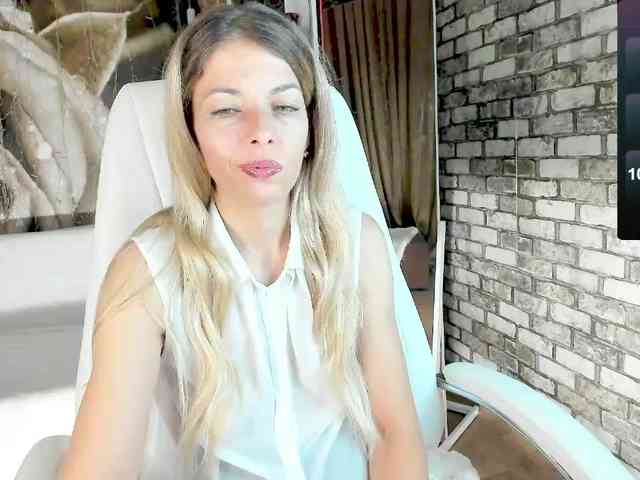 web cam striptease Eva-Melow