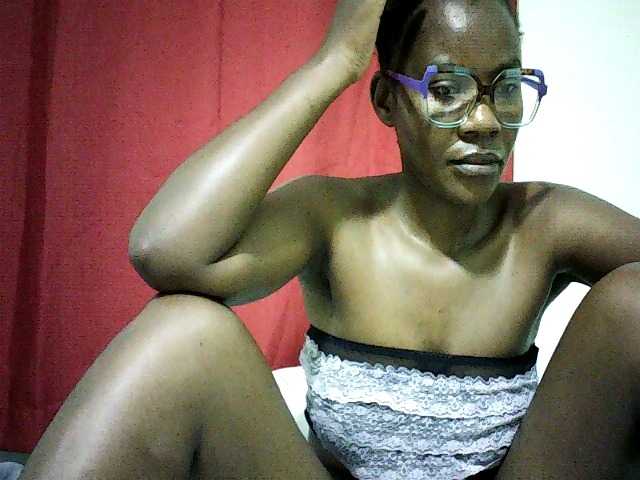 Pierra77's BongaCams show and profile