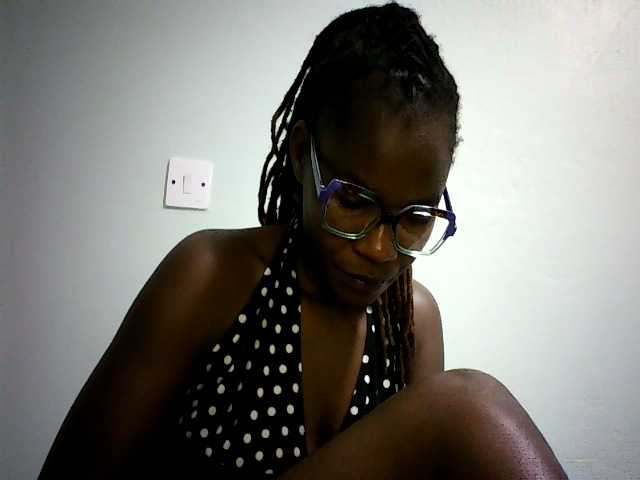 Pierra77 webcam bongacams model stream image