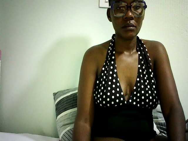 Pierra77's BongaCams show and profile