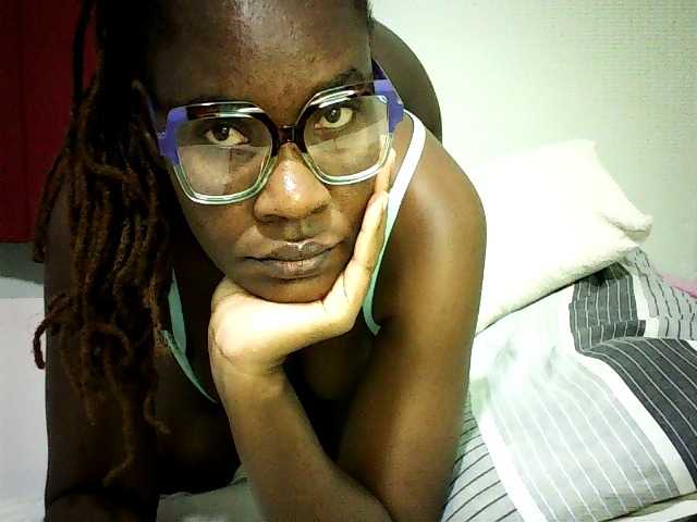 Pierra77's BongaCams show and profile