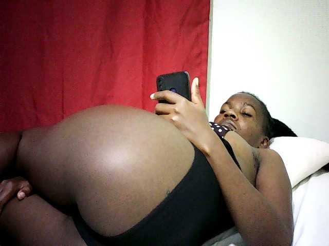 Pierra77's BongaCams show and profile