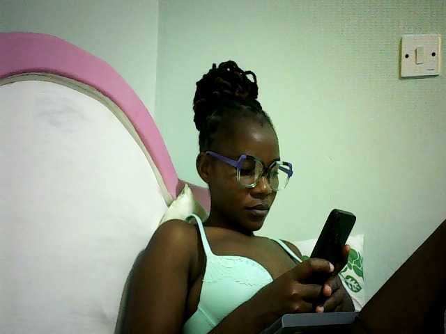 Pierra77's BongaCams show and profile