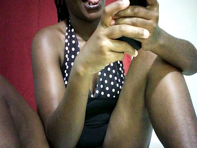 Pierra77 live cam profile