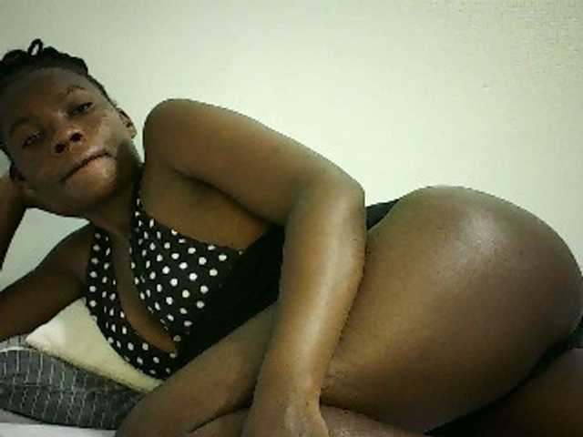 Pierra77's BongaCams show and profile