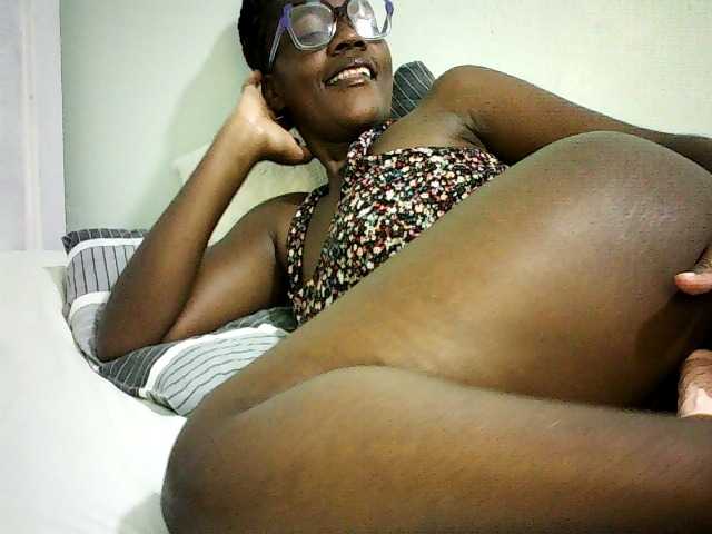 Pierra77's BongaCams show and profile