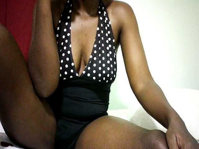 Pierra77 webcam bongacams model stream image