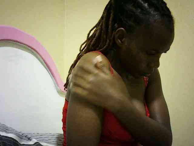Pierra77 webcam