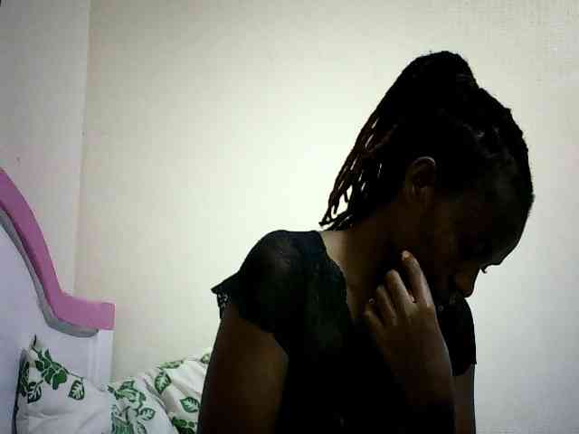 Pierra77 webcam