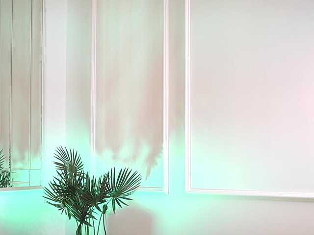 ellacandy's BongaCams show and profile