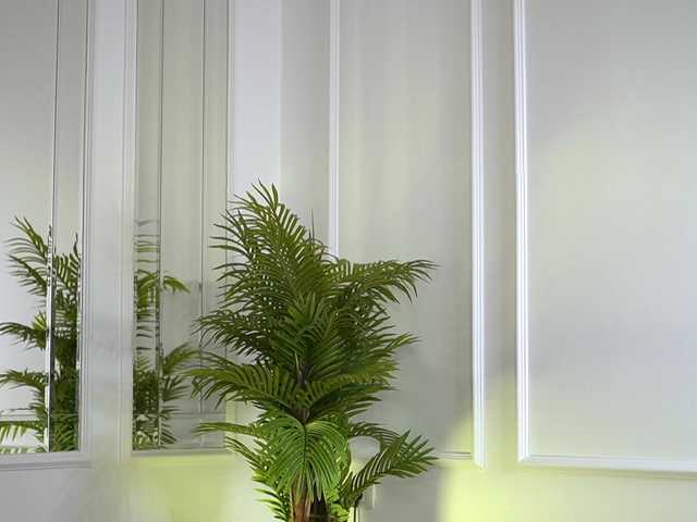 ellacandy's BongaCams show and profile