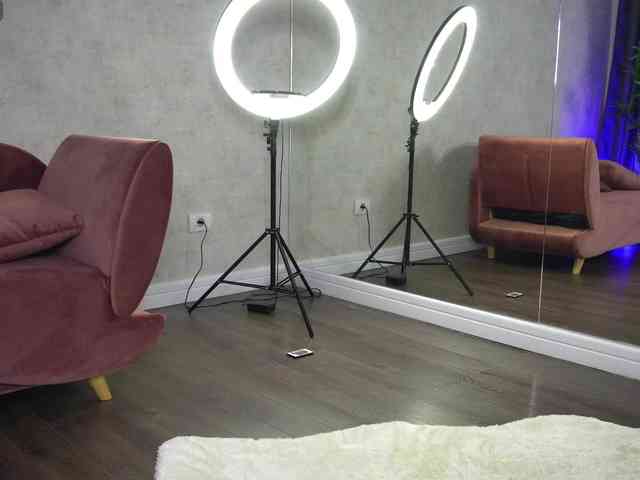 SashaPariss webcam
