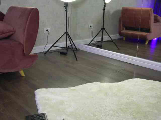 SashaPariss webcam