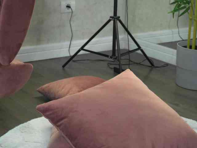 SashaPariss webcam