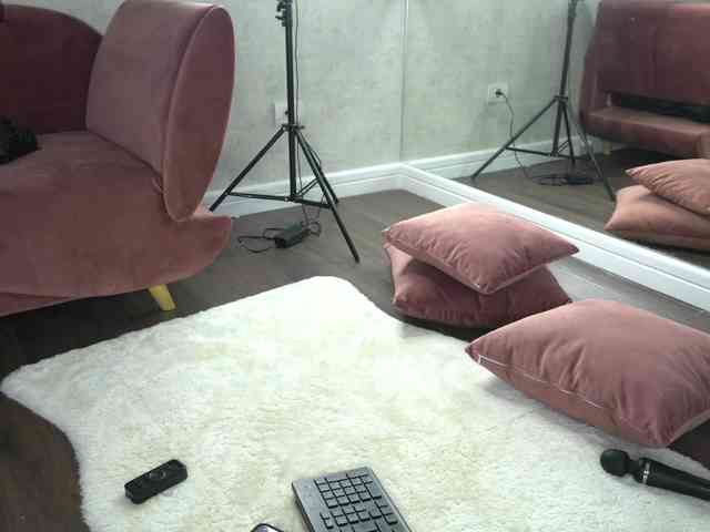 SashaPariss webcam