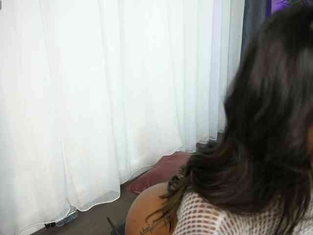 SashaPariss webcam