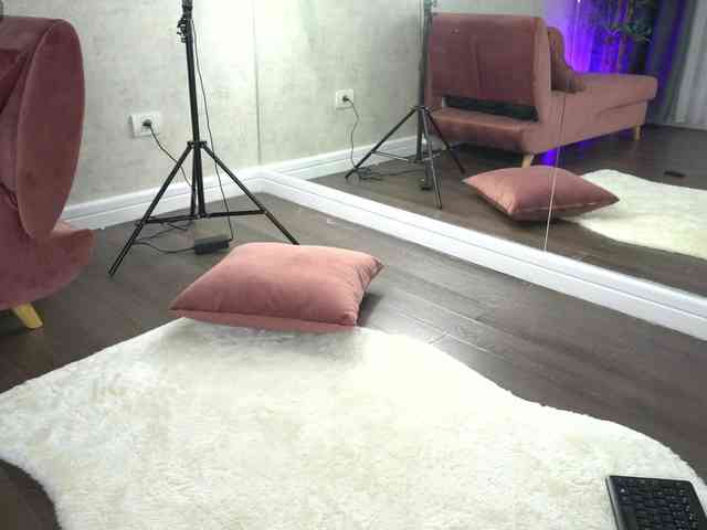 SashaPariss webcam
