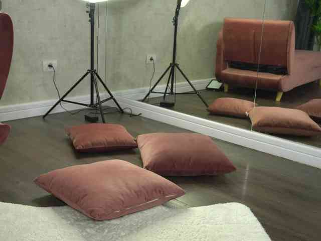SashaPariss webcam