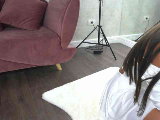 SashaPariss webcam