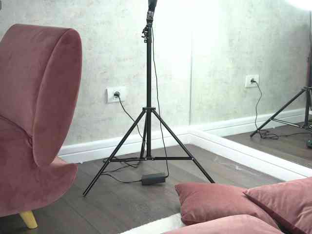 SashaPariss webcam