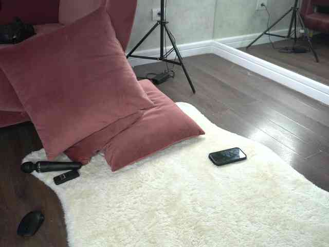 SashaPariss webcam