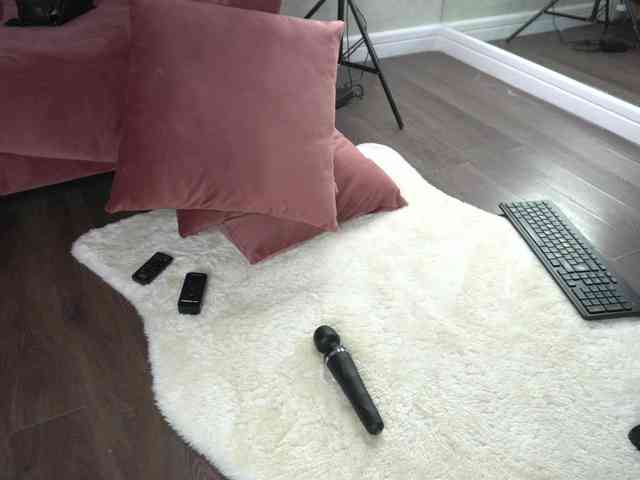 SashaPariss webcam