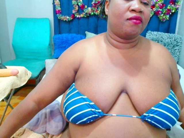 TRUEBELLA's BongaCams show and profile