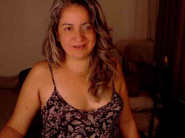 seatedwoman seatedwoman