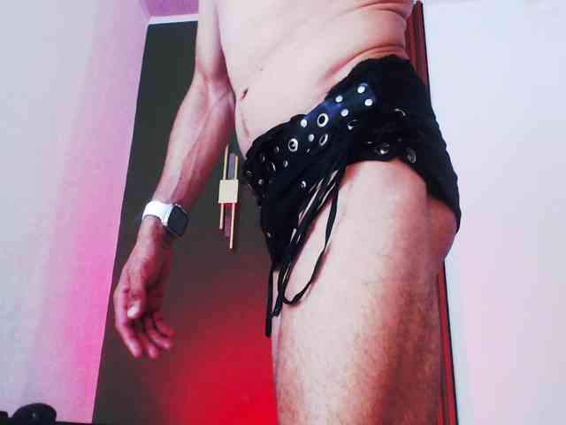 jeanys-sneider Live Webcam on BongaCams