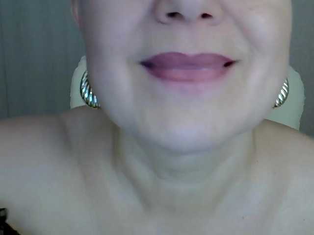 IFannyLove's BongaCams show and profile