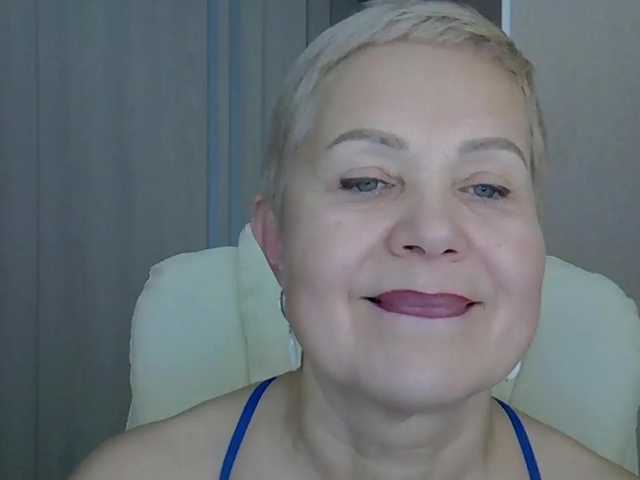 IFannyLove's BongaCams show and profile