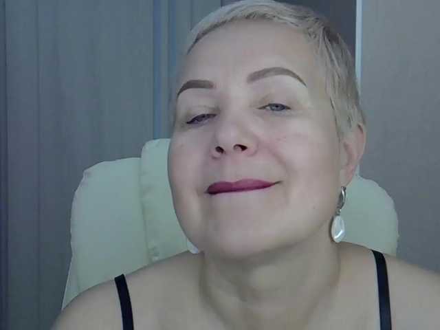 IFannyLove's BongaCams show and profile